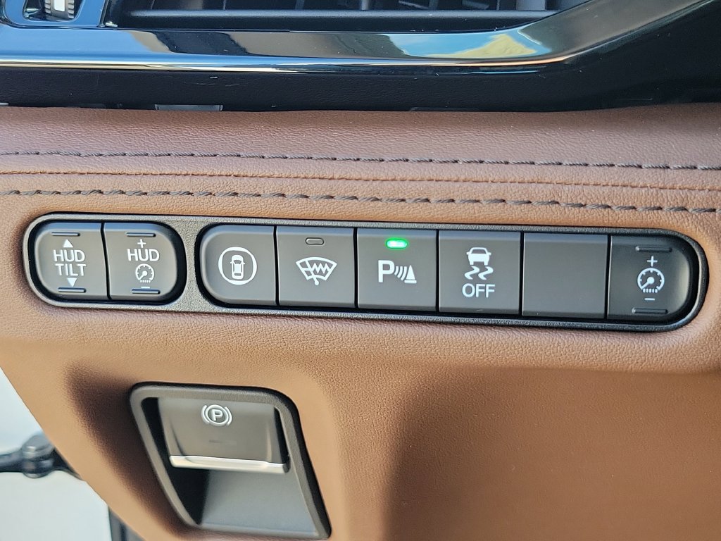 Used 2024 Acura MDX w/ Advance Package AWD/4WD image 14