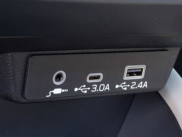 Certified 2025 Subaru Forester Premium image 24