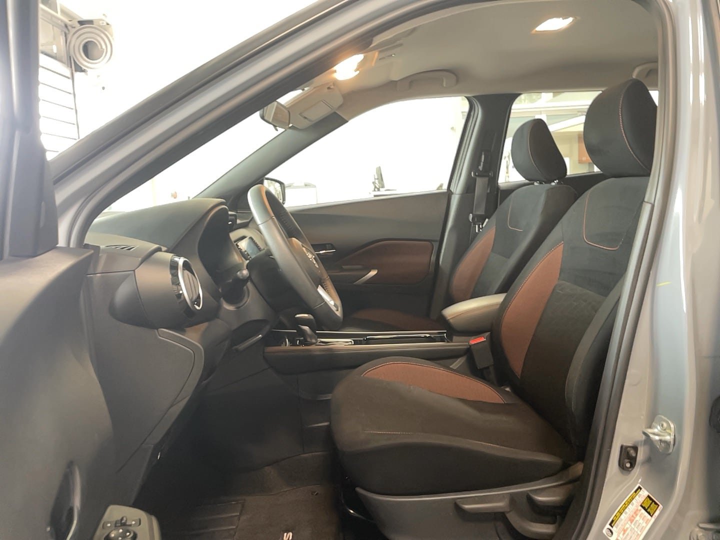 Used 2024 Nissan Kicks SR FWD image 5