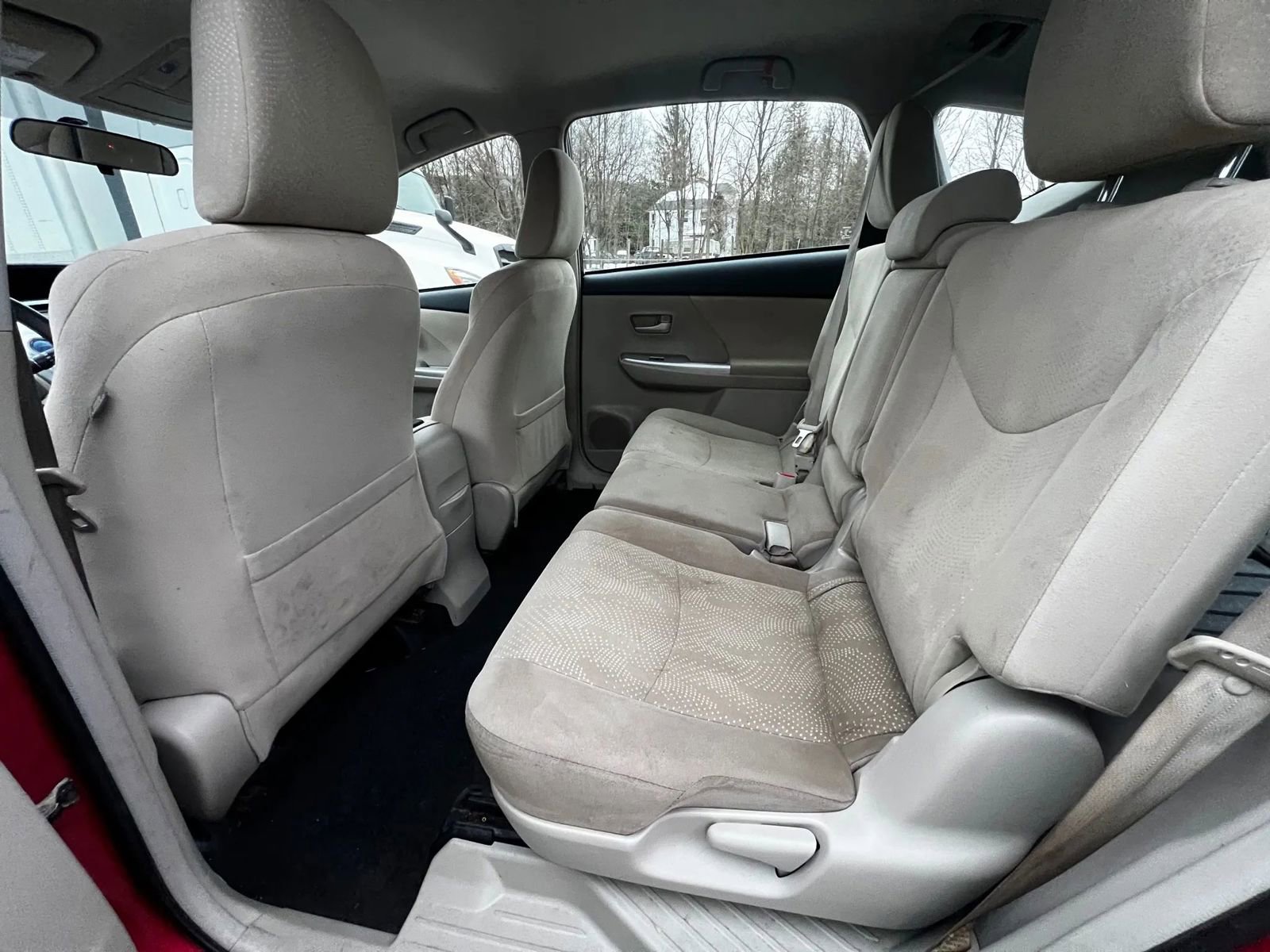 Used 2012 Toyota Prius V Two w/ Preferred Accessory Pkg FWD image 10