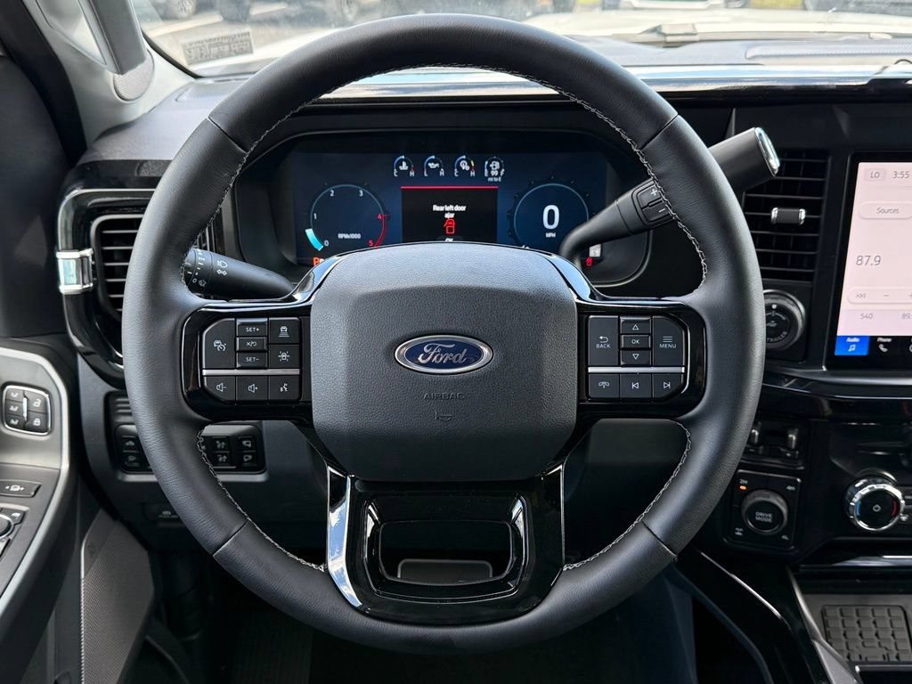 New 2026 Ford F250 Lariat w/ Black Appearance Package AWD/4WD image 8
