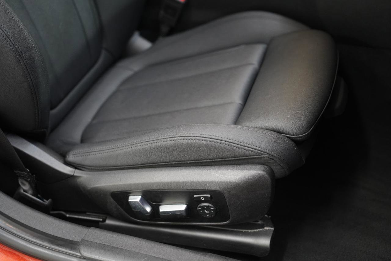 Used 2020 BMW 330i xDrive 330i xDrive Sedan North Americ w/ Convenience Package image 30