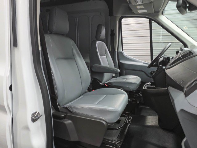 Used 2019 Ford Transit 250 130 Medium Roof RWD image 16