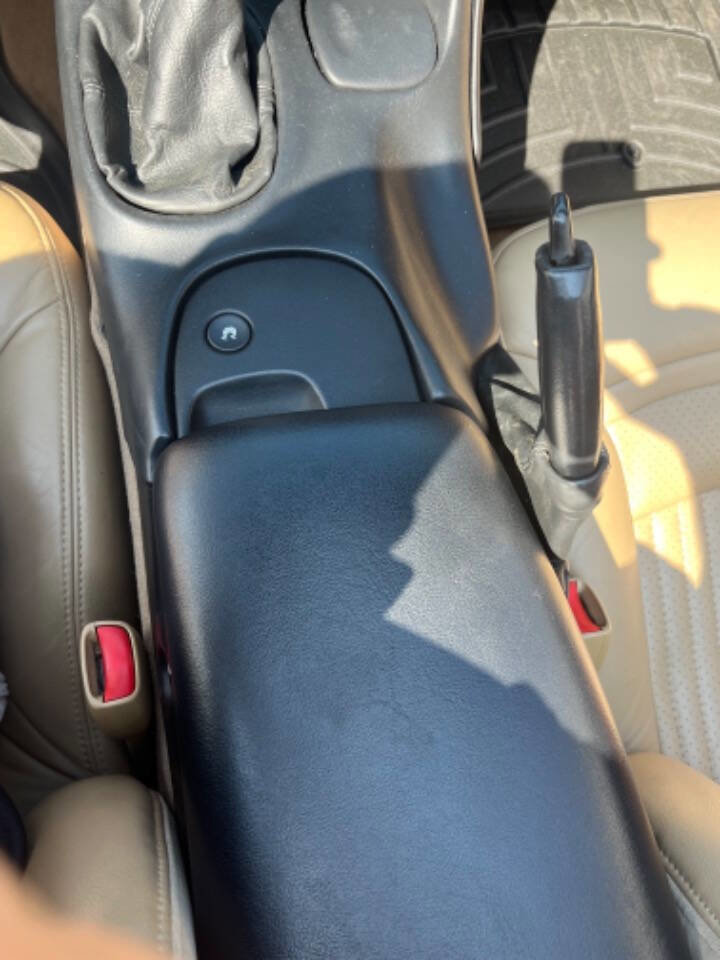 Used 1999 Chevrolet Corvette Convertible image 16