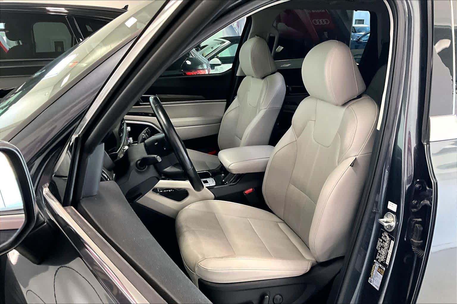 Used 2022 Kia Telluride EX AWD/4WD image 9