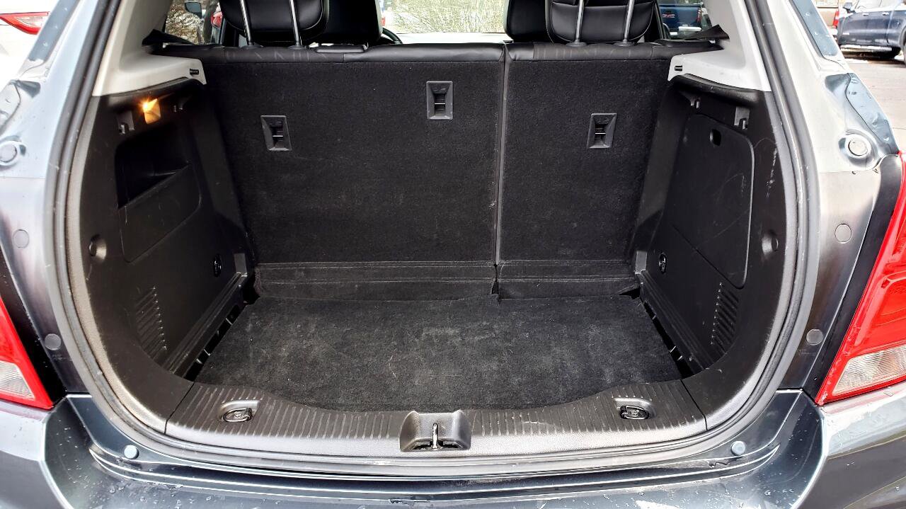 Used 2021 Chevrolet Trax LT image 10