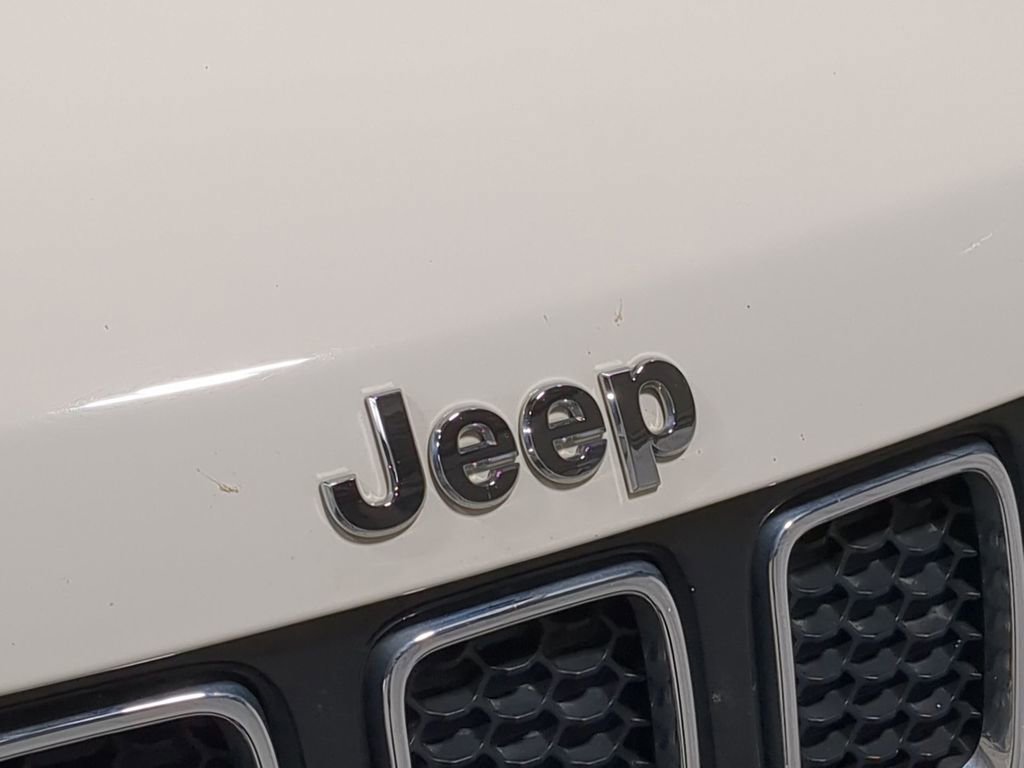Used 2019 Jeep Compass Limited image 15