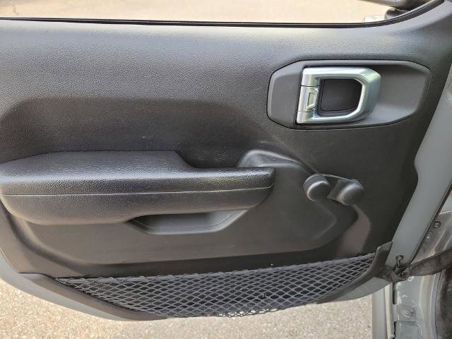 Used 2022 Jeep Gladiator Sport image 23