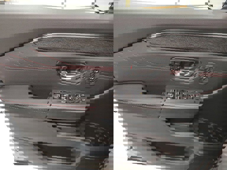 New 2026 Honda Pilot Black Edition image 9