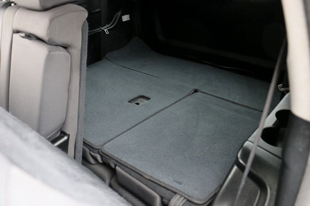 Used 2015 Toyota Highlander LE image 17