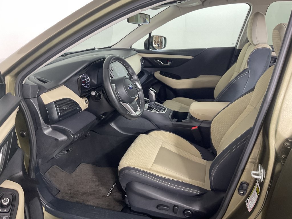 Used 2022 Subaru Outback Premium AWD/4WD image 17