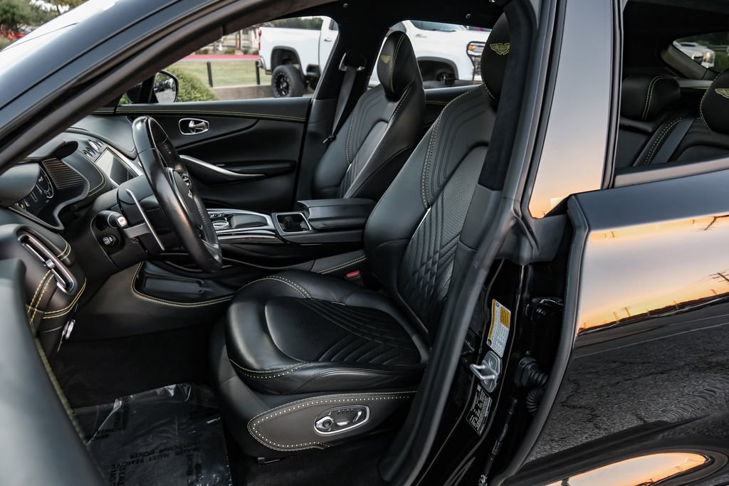Used 2021 Aston Martin DBX image 32