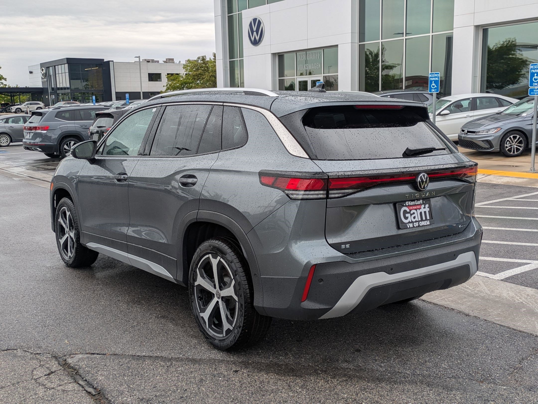 New 2026 Volkswagen Tiguan SE AWD/4WD image 8