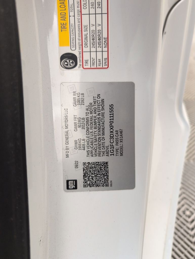 Used 2023 Chevrolet Camaro LT w/ RS Package image 31