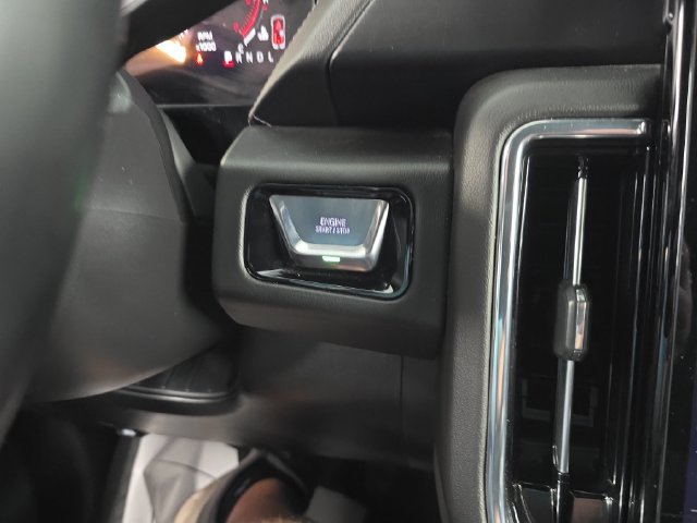 Certified 2025 GMC Yukon Denali AWD/4WD image 23
