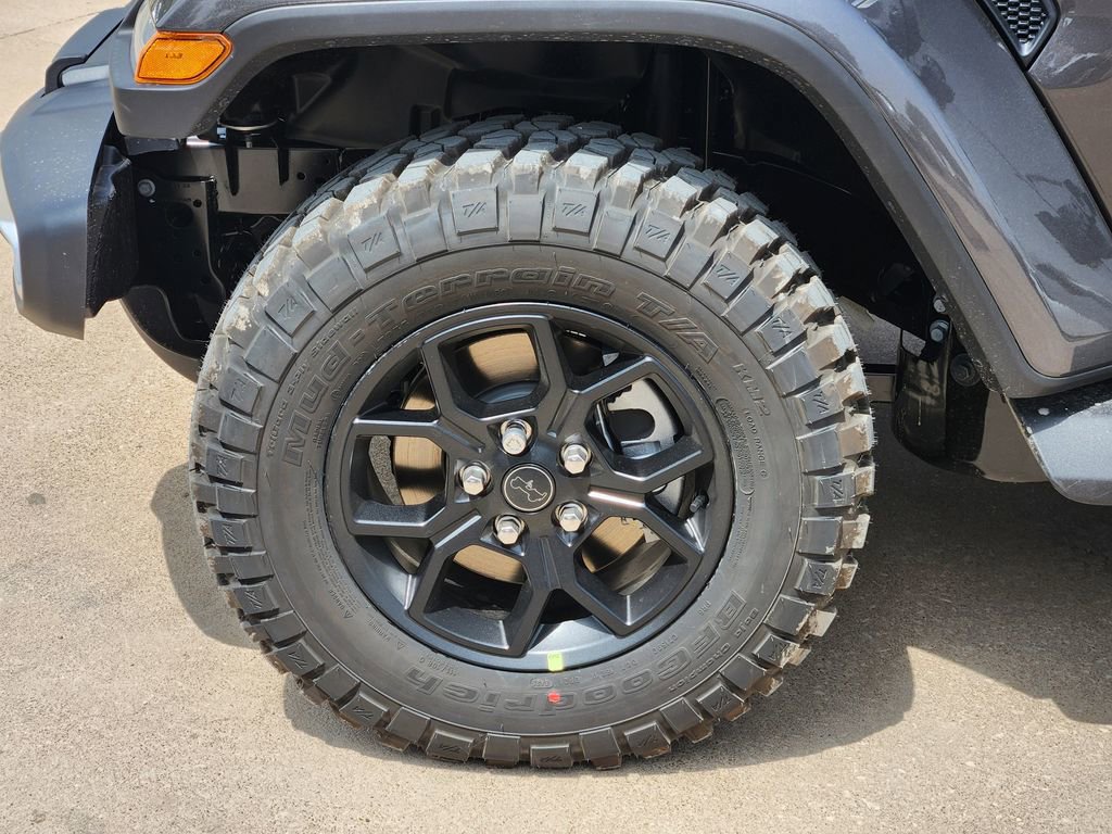 New 2026 Jeep Gladiator Sport AWD/4WD image 7