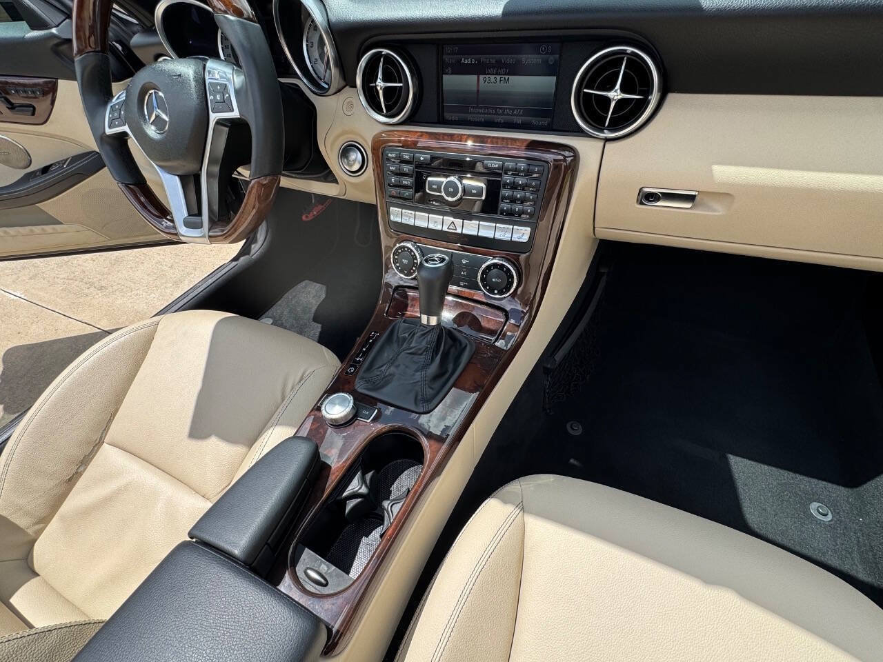 Used 2013 Mercedes-Benz SLK 250 image 30