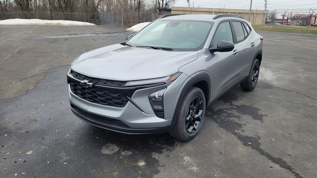 New 2026 Chevrolet Trax LT image 5