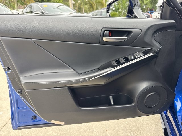 Certified 2025 Lexus IS 350 F Sport RWD image 13