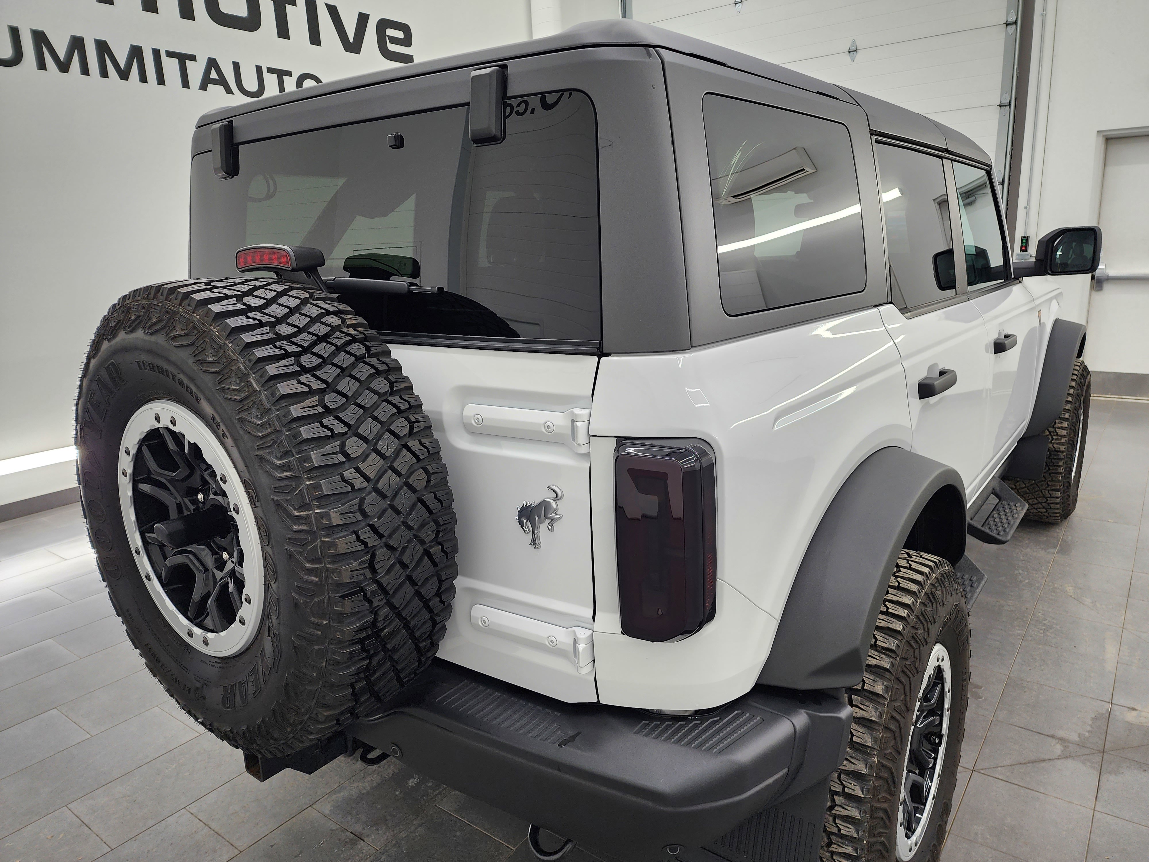 Used 2023 Ford Bronco Badlands w/ Sasquatch Package image 4