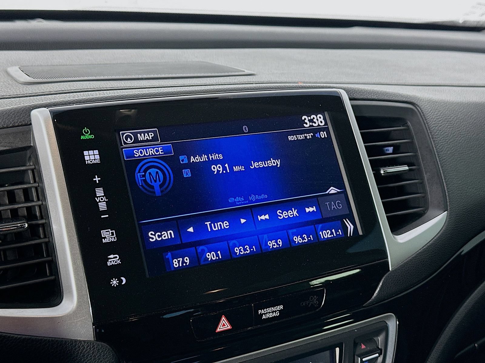 Used 2016 Honda Pilot Elite image 15