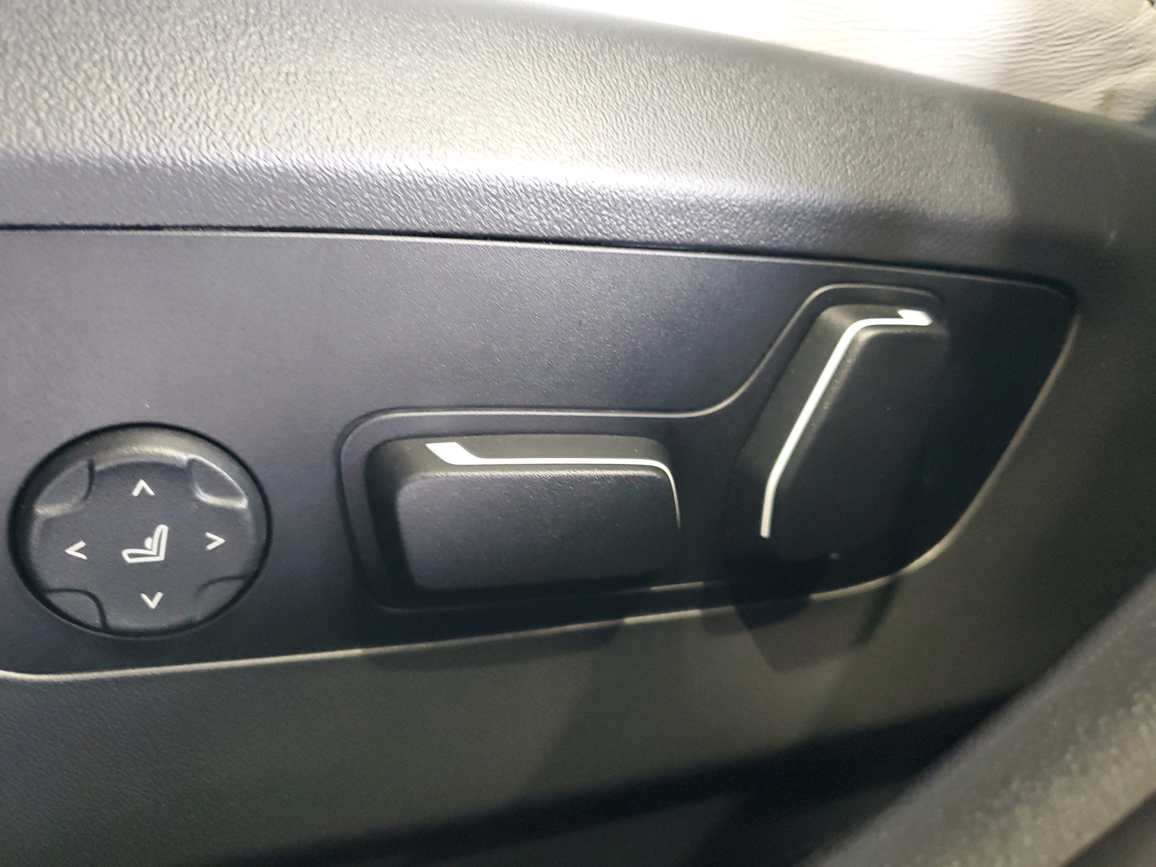 Used 2025 BMW M5 w/ Carbon Package AWD/4WD image 19