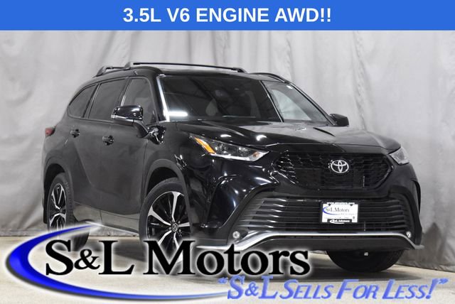 Used 2022 Toyota Highlander XSE