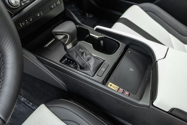 Used 2024 Lexus ES 350 F Sport image 11