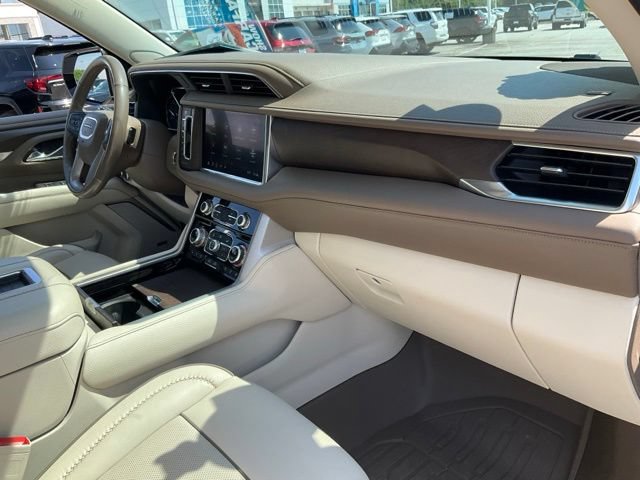 Used 2021 GMC Yukon Denali w/ Denali Ultimate Package AWD/4WD image 25