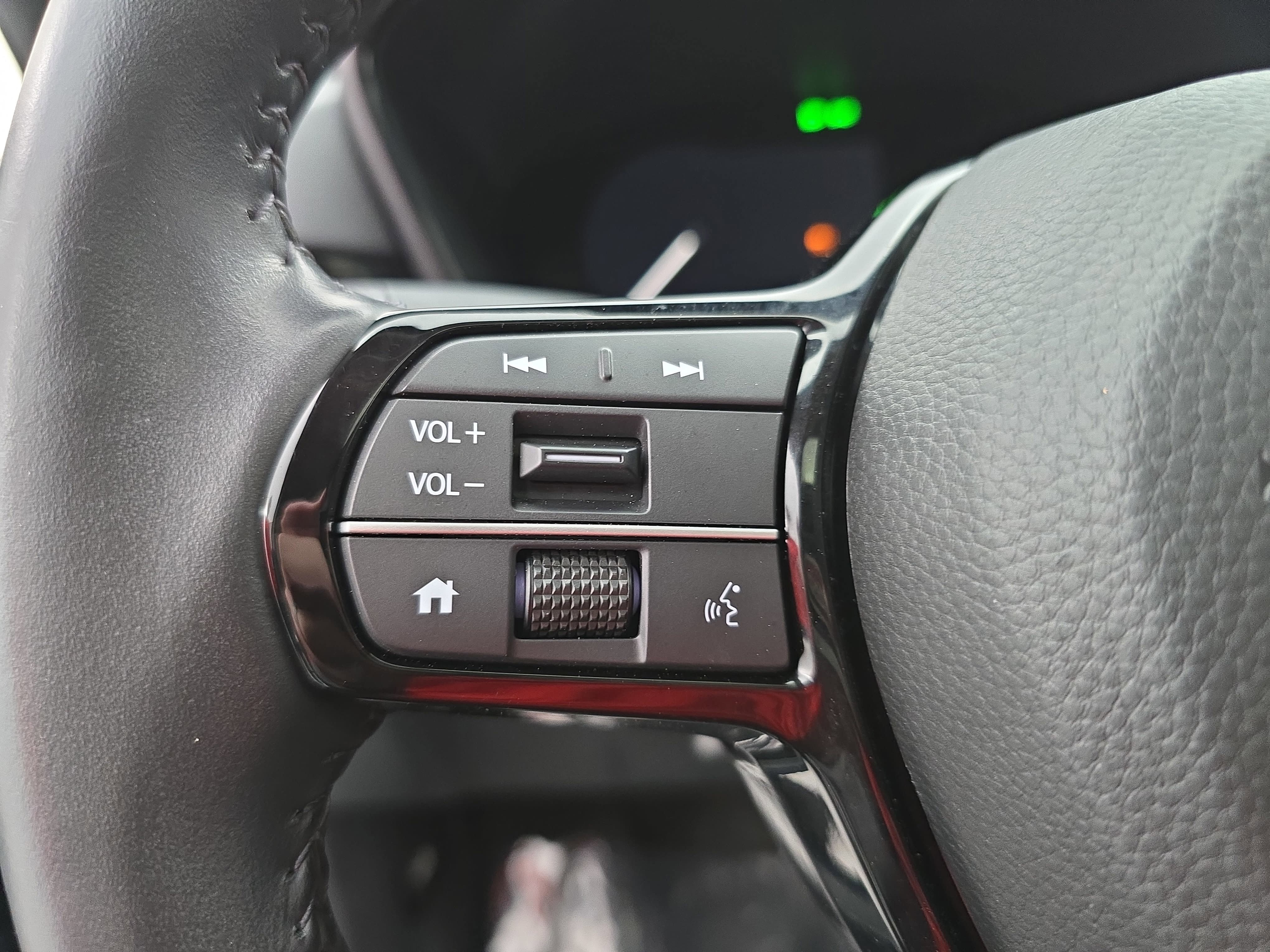 Used 2024 Honda CR-V EX-L image 17