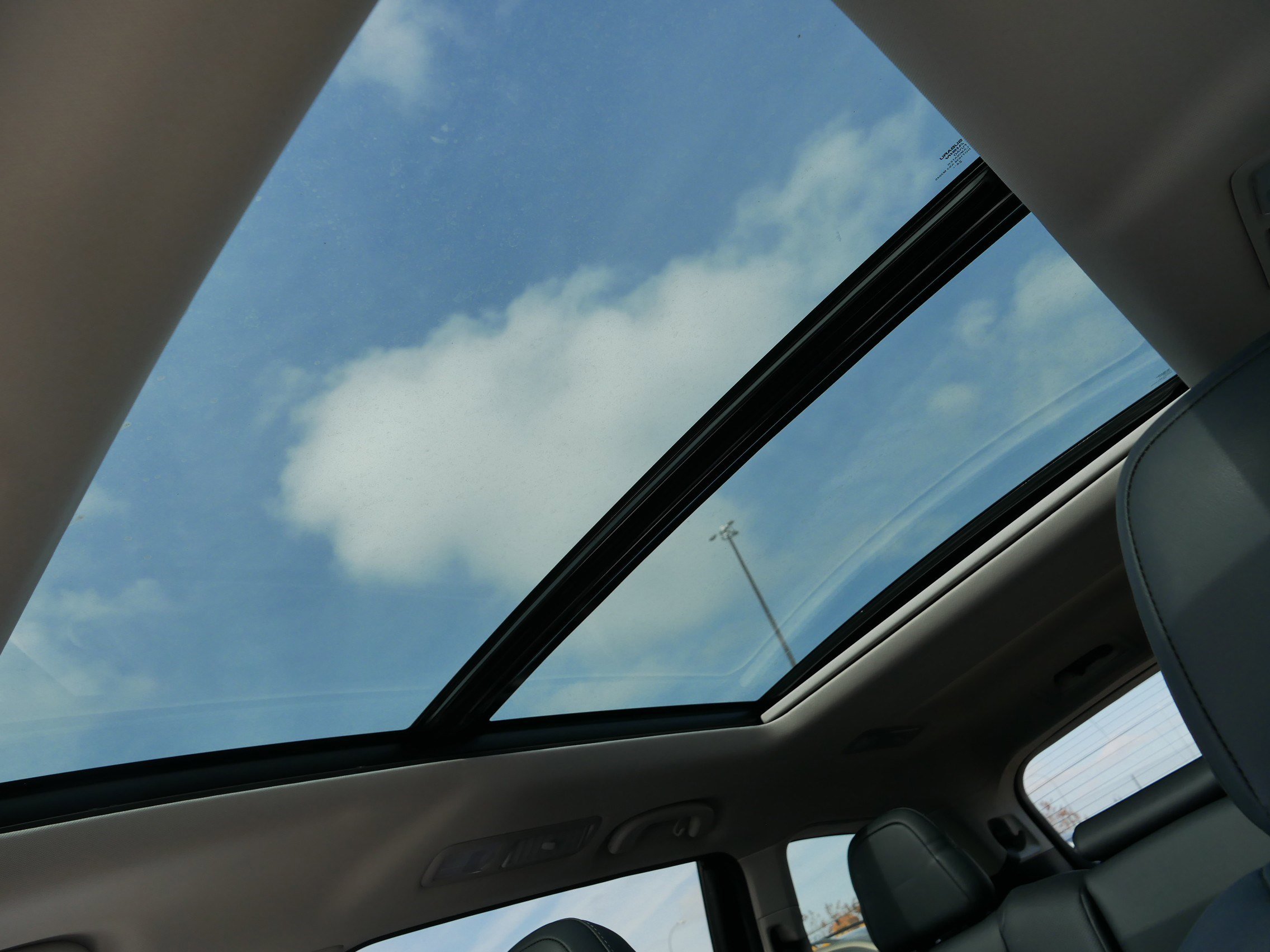 Certified 2025 Subaru Ascent Limited image 32