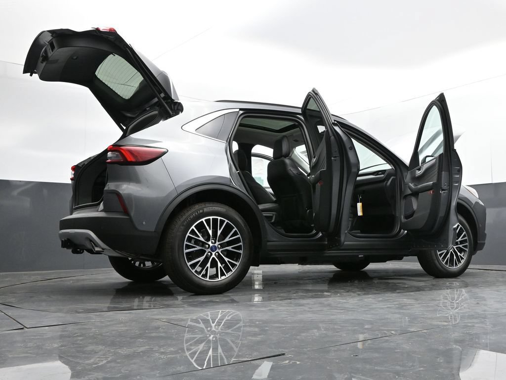 New 2024 Ford Escape SE w/ PHEV Premium Package FWD image 22