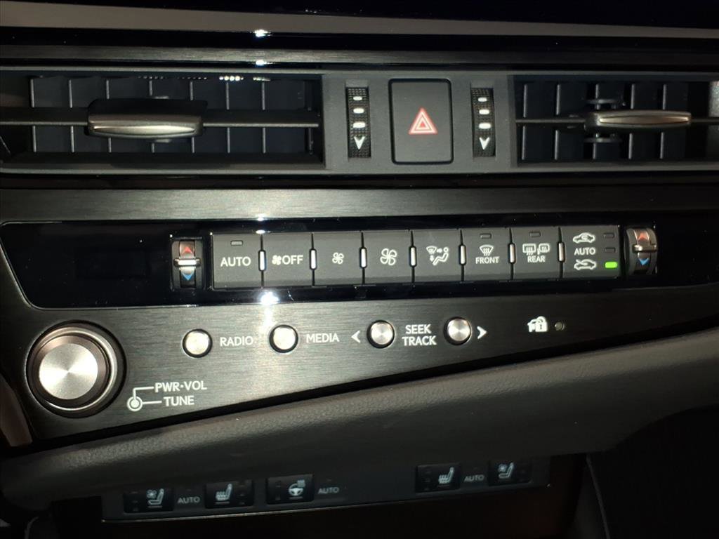 New 2025 Lexus ES 350 w/ Premium Package image 8