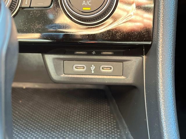 Used 2024 Volkswagen Jetta SE image 20