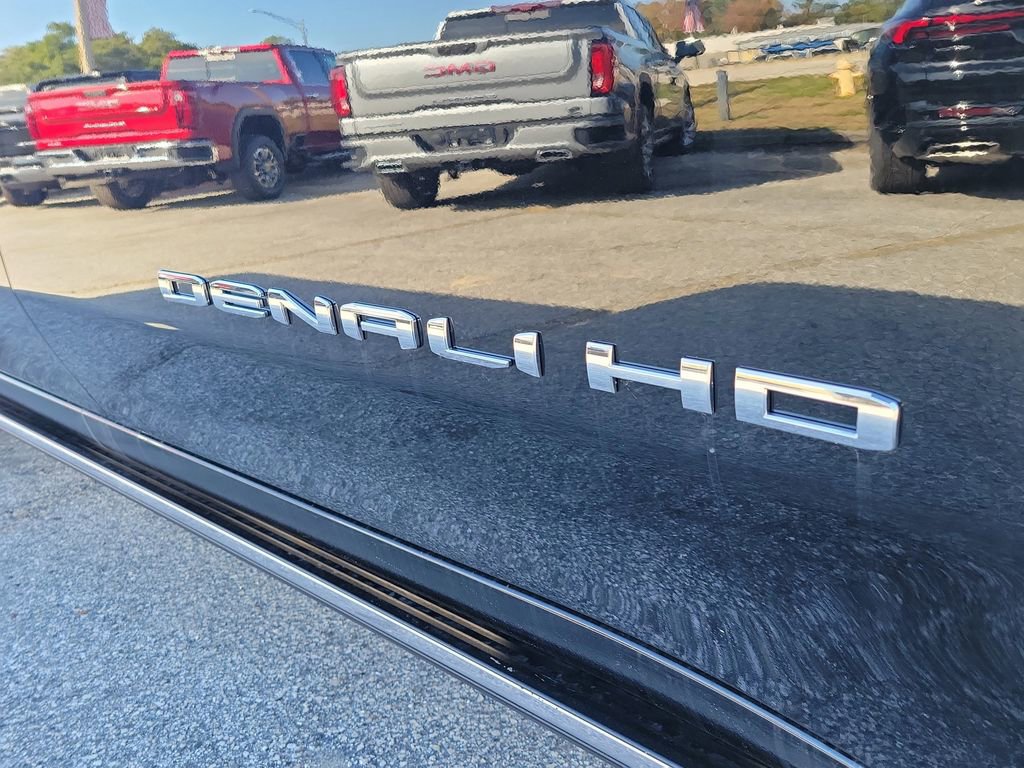 New 2025 GMC Sierra 3500 Denali Ultimate image 8