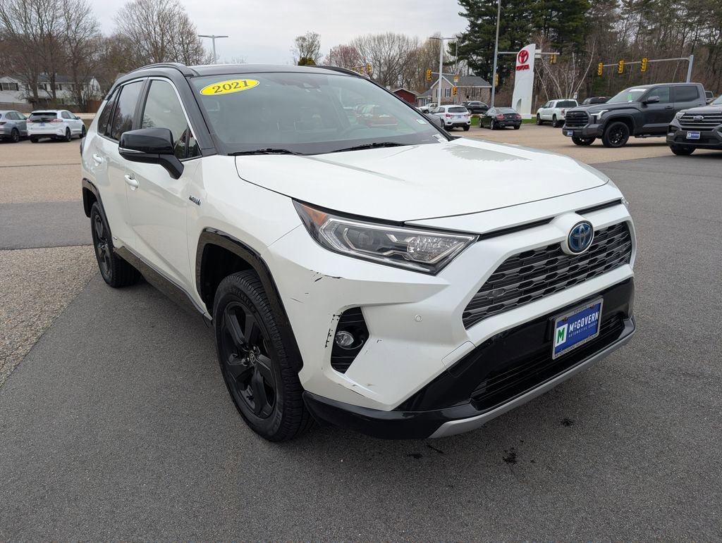 Used 2021 Toyota RAV4 XSE AWD/4WD image 8