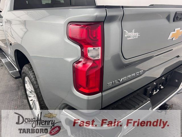 New 2026 Chevrolet Silverado 1500 LTZ w/ Z71 Off-Road Package image 13