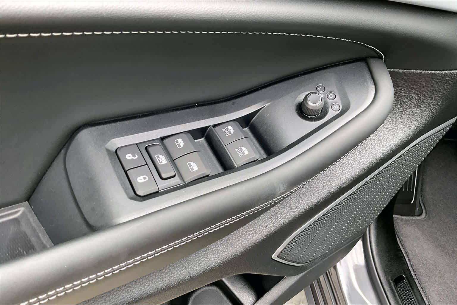 New 2026 Jeep Grand Cherokee L Limited AWD/4WD image 17