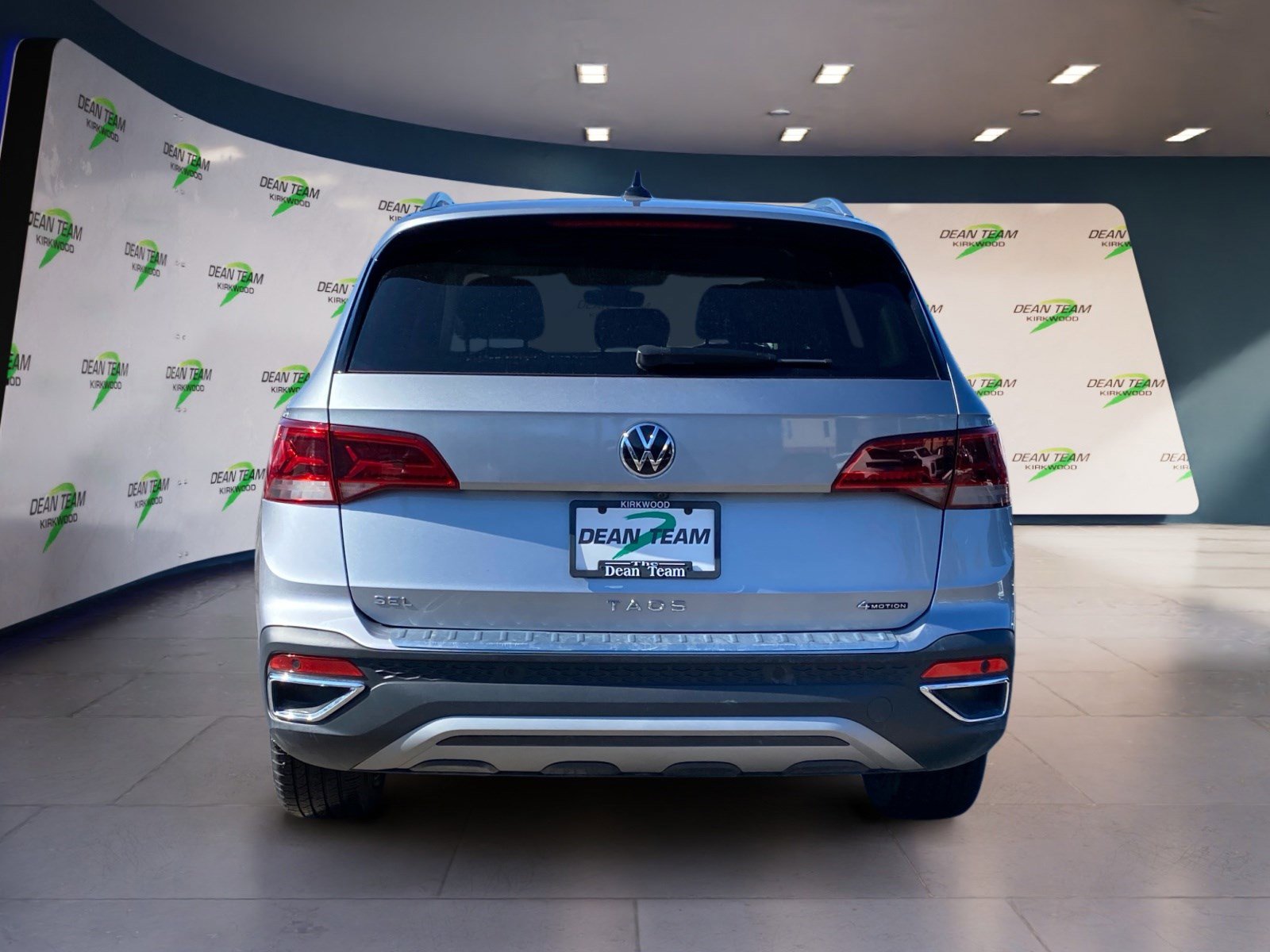 Used 2022 Volkswagen Taos SEL w/ Panoramic Sunroof Package image 7