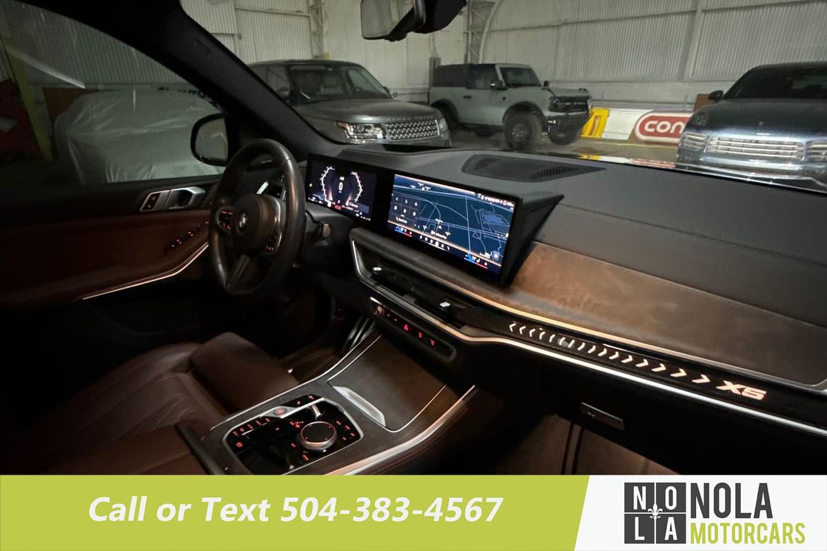 Used 2024 BMW X5 xDrive40i w/ M Sport Package image 29