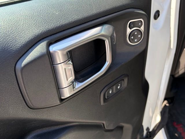 Used 2018 Jeep Wrangler Unlimited Rubicon image 13