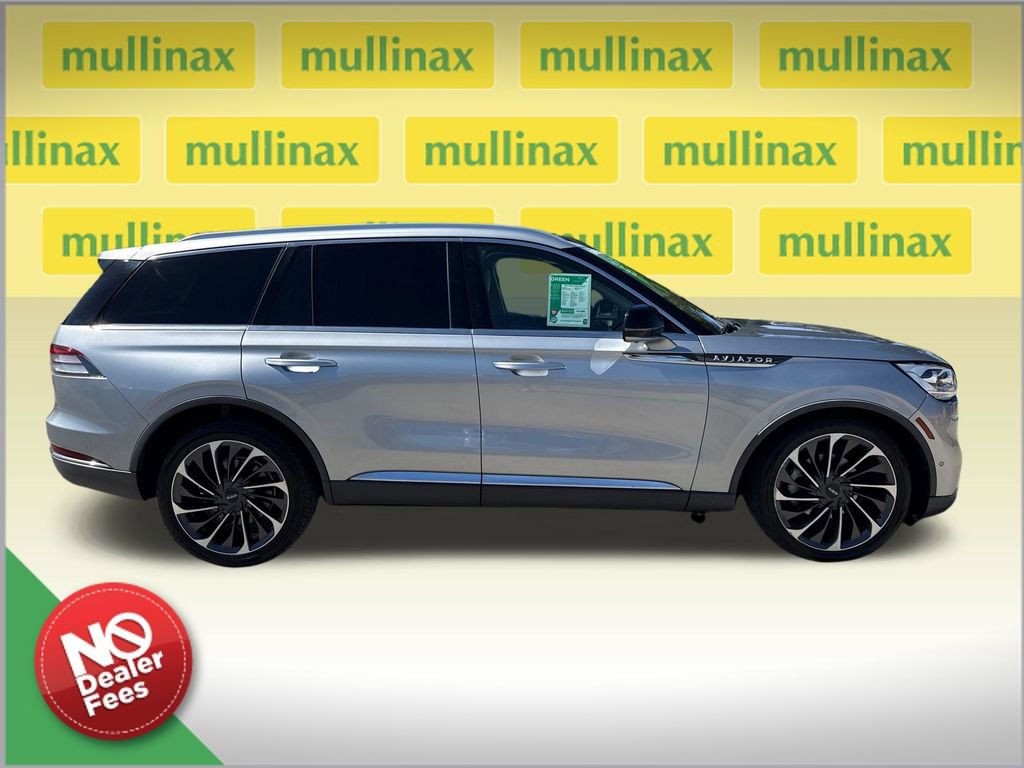 Used 2020 Lincoln Aviator Reserve w/ Equipment Group 202A AWD/4WD image 2