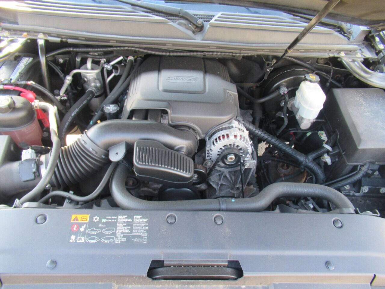 Used 2013 Chevrolet Suburban LS w/ Convenience Package 1 image 12