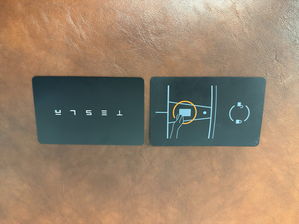 Used 2024 Tesla Cybertruck AWD Crew Cab image 47