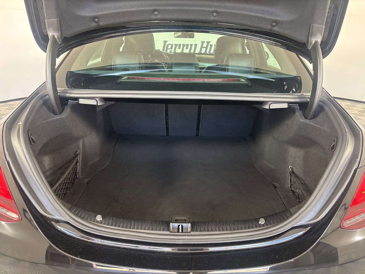 Used 2020 Mercedes-Benz C 300 4MATIC Sedan image 23
