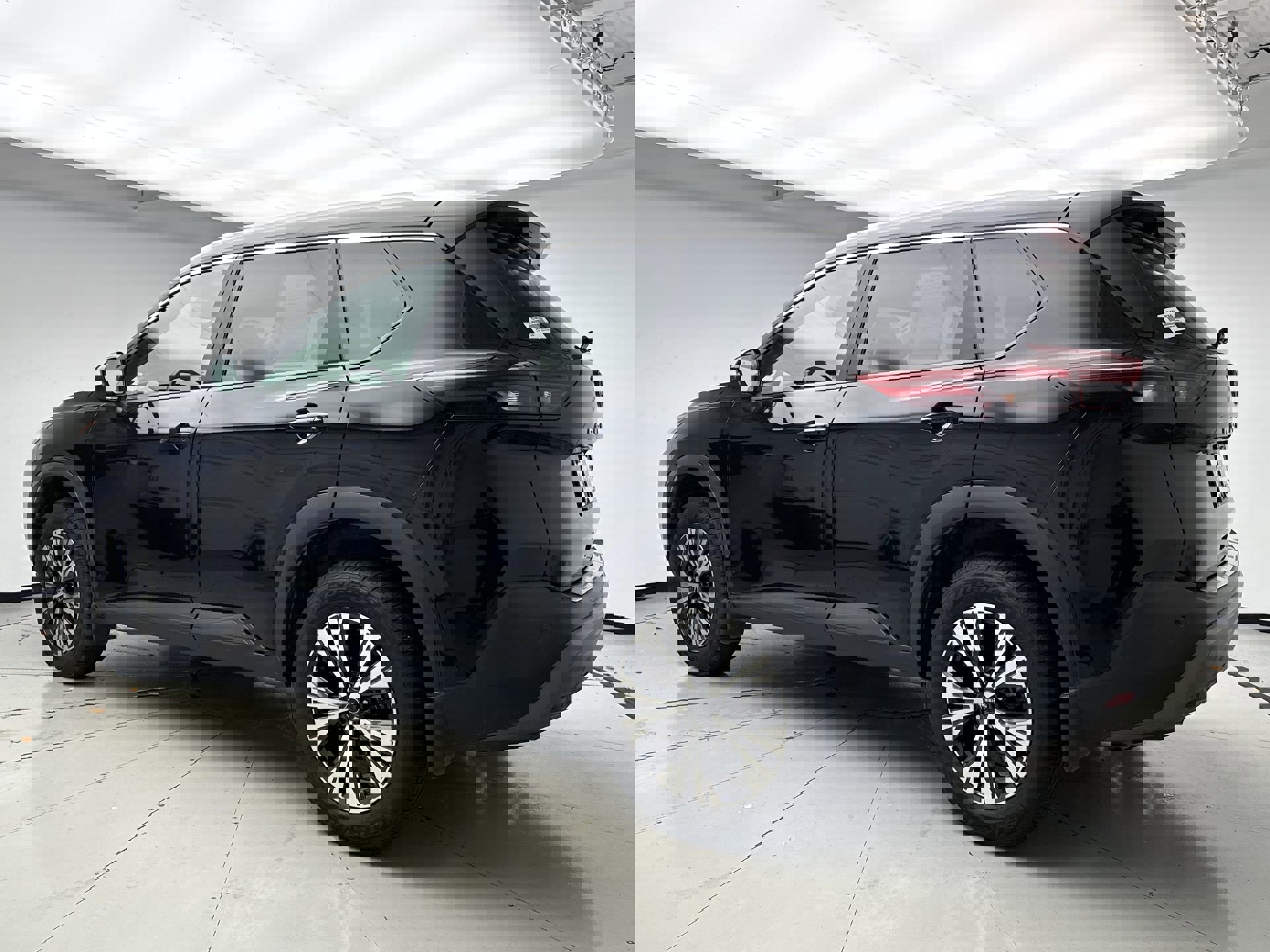 Used 2023 Nissan Rogue SV w/ SV Premium Package image 3