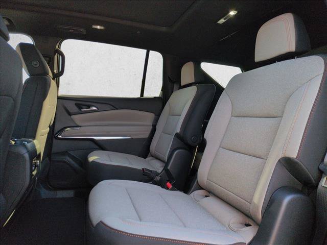 New 2026 Chevrolet Traverse LT w/ Sun and Wheel Package FWD image 16