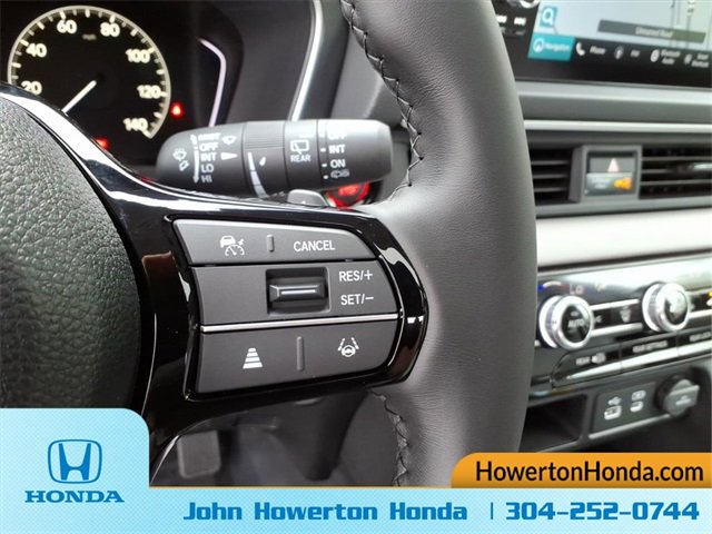 New 2025 Honda Pilot Touring image 14