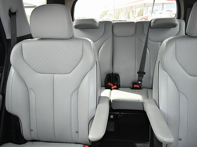Used 2024 Hyundai Palisade SEL image 20