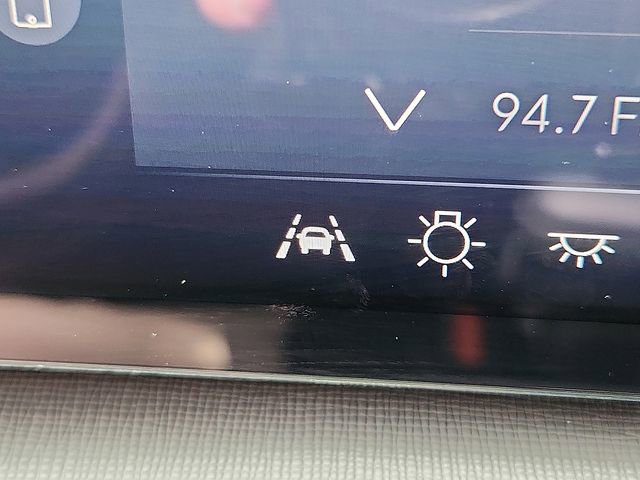 Certified 2025 Buick Enclave Preferred FWD image 23